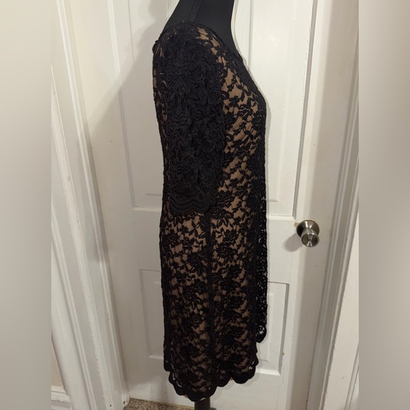 Women’s‎ size 10 Connected Apparel Black Lace Midi Dress - Picture 2 of 5